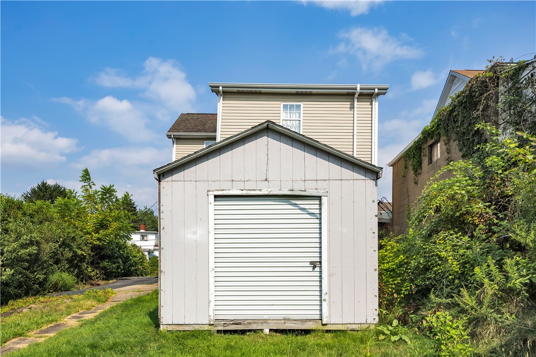624 DIANTHUS STREET