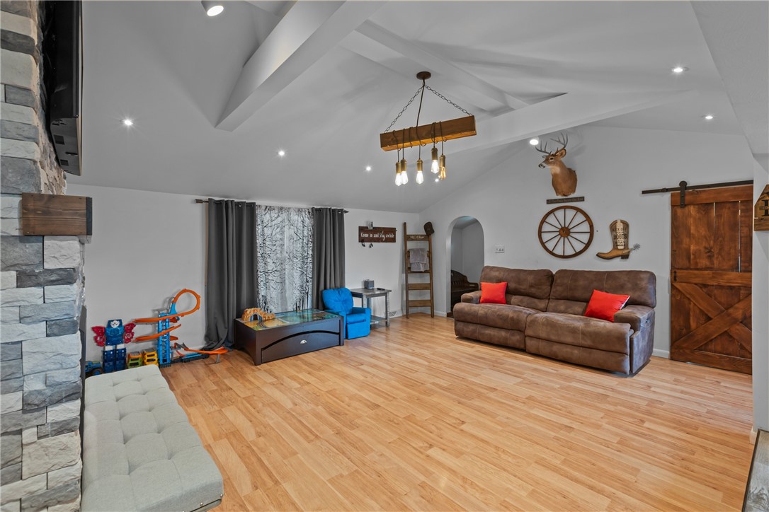 502 Herminie Rd