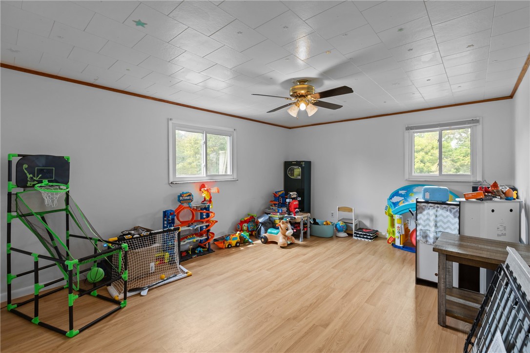 502 Herminie Rd