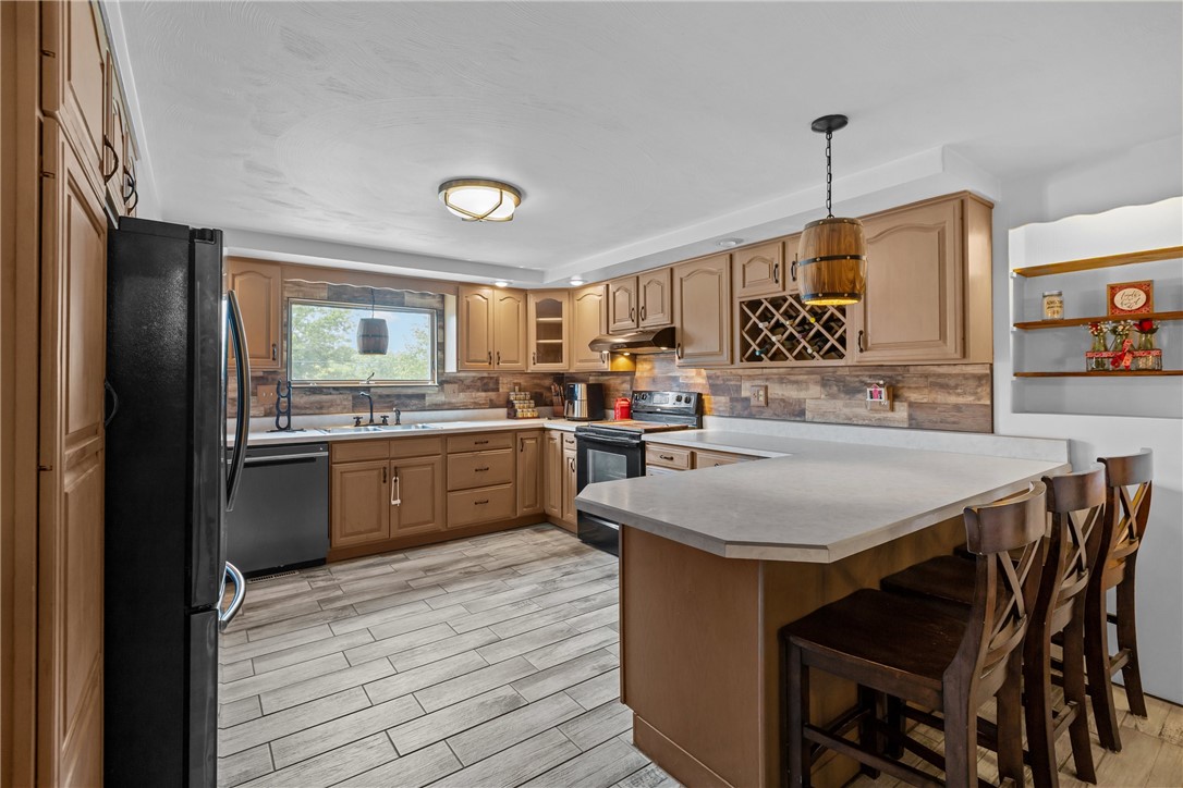 502 Herminie Rd