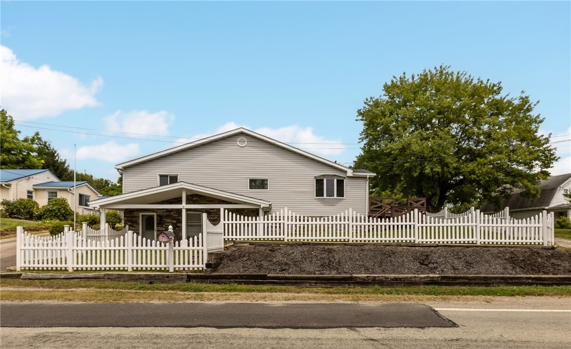 502 Herminie Rd