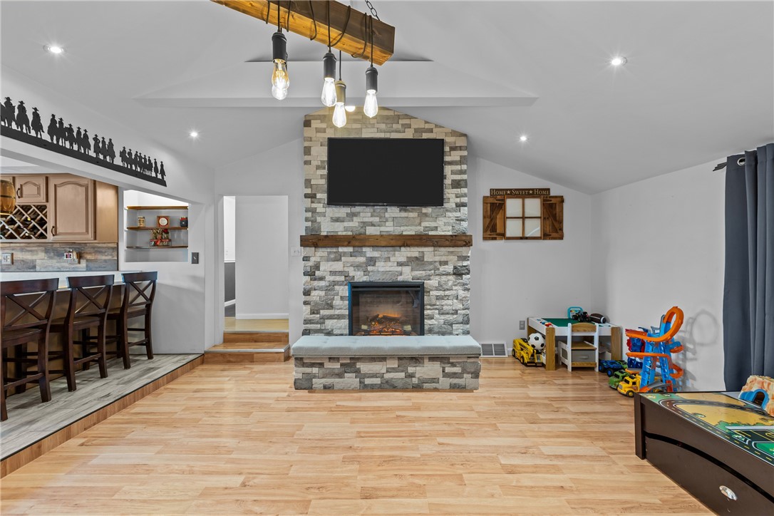 502 Herminie Rd