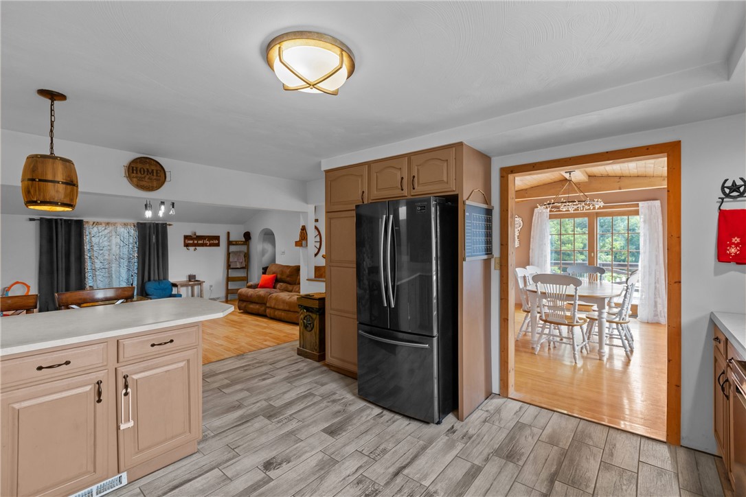 502 Herminie Rd