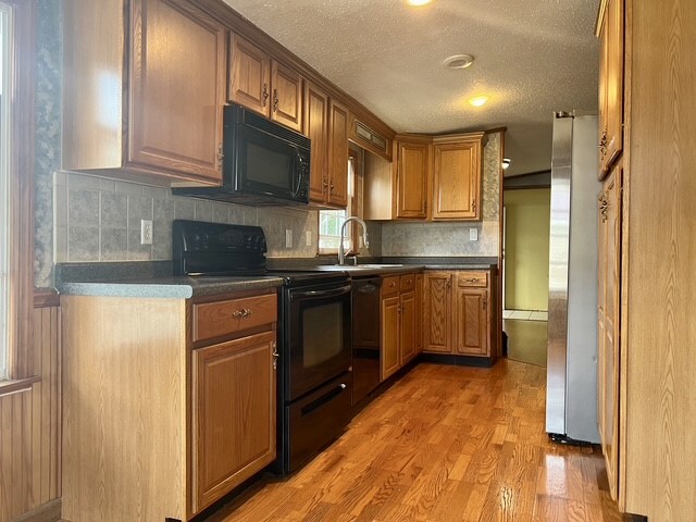 121-119 6th Street