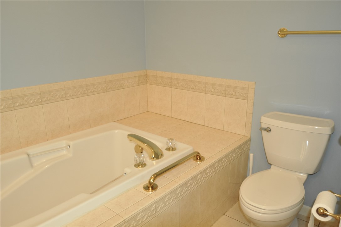 403 Hunt Club Dr