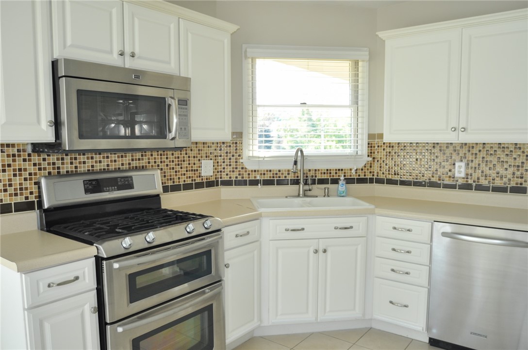 403 Hunt Club Dr