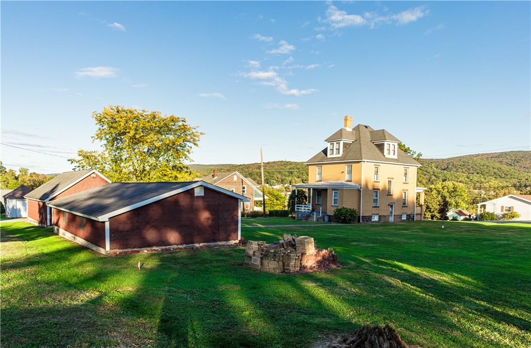 400 Ridge Ave