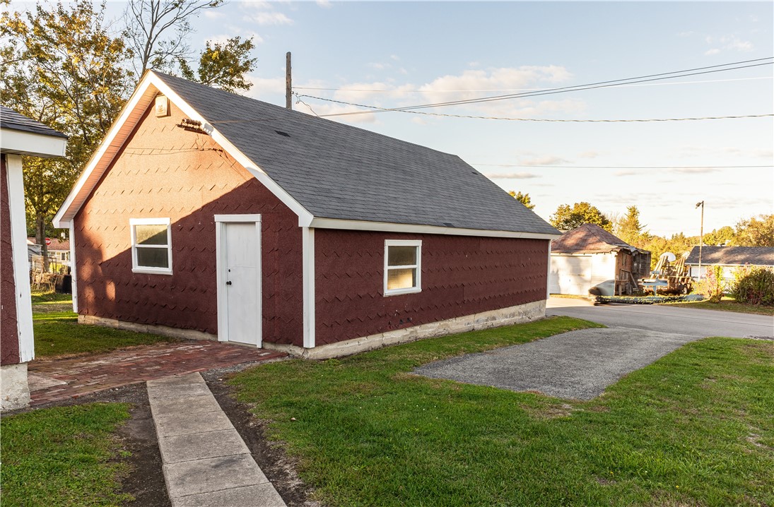 400 Ridge Ave