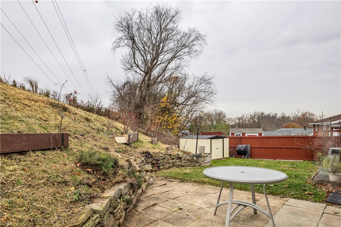 911 QUAKER DR.