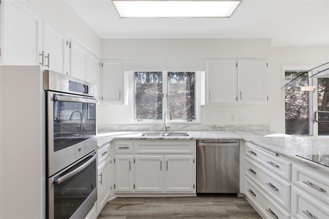 742 Cabin Hill Drive