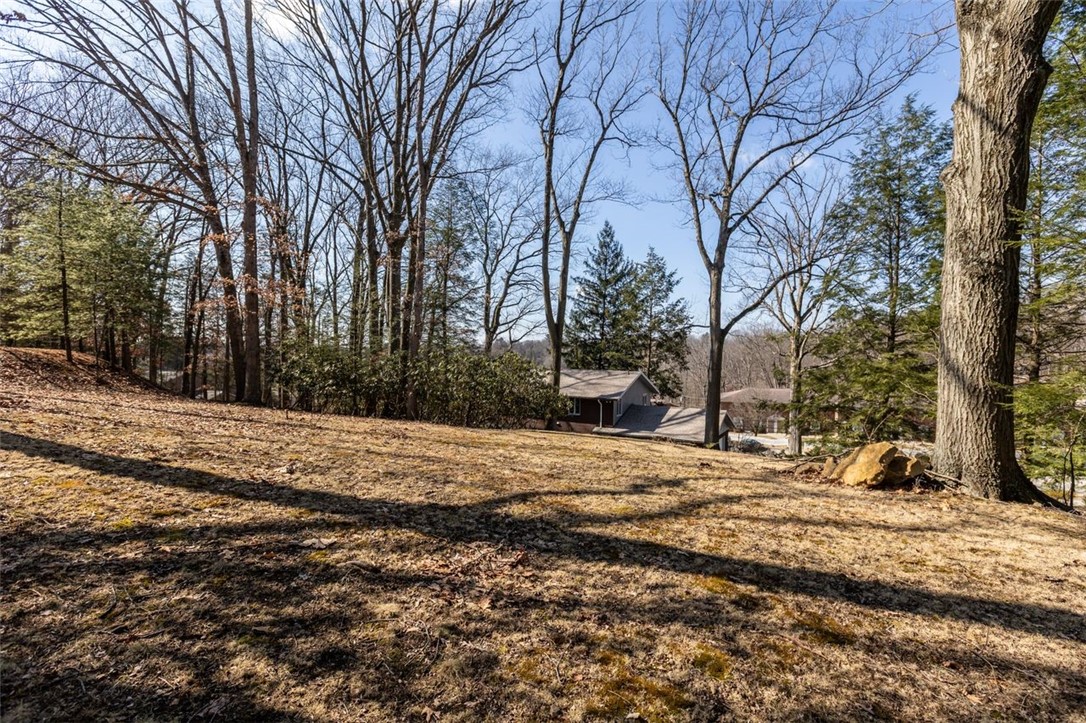 742 Cabin Hill Drive