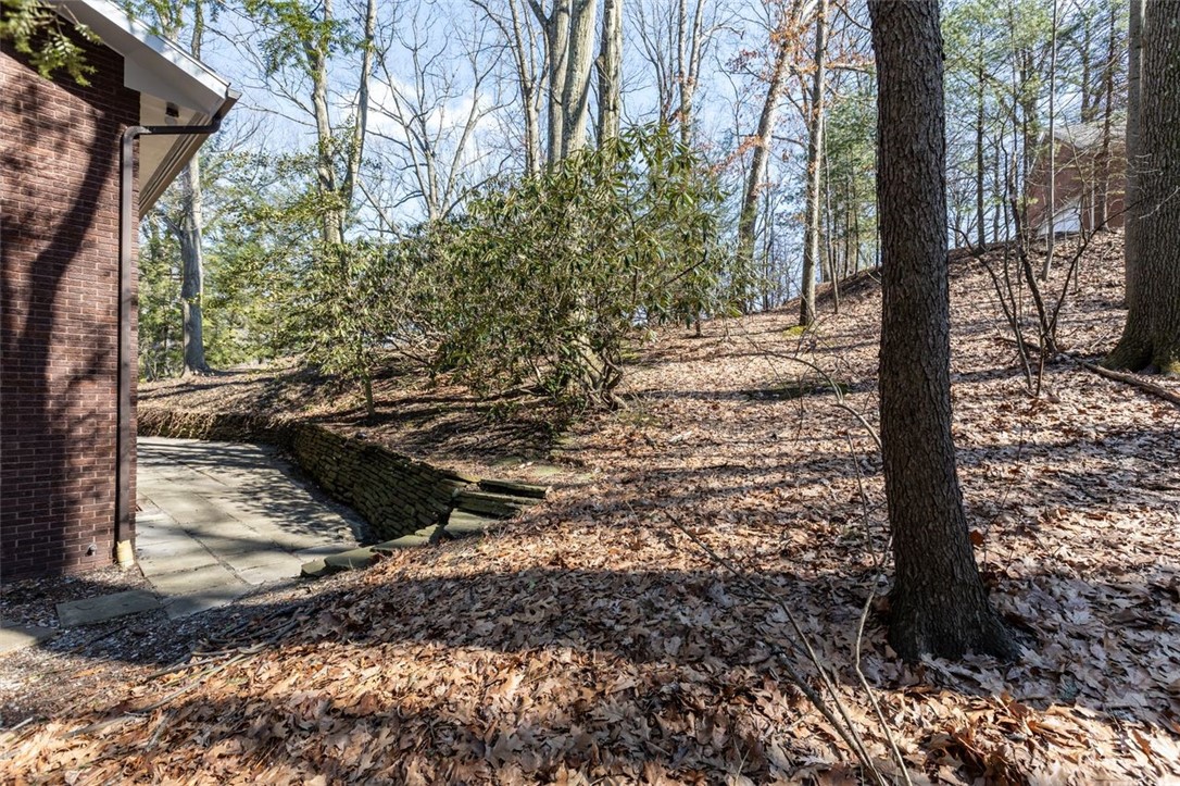 742 Cabin Hill Drive