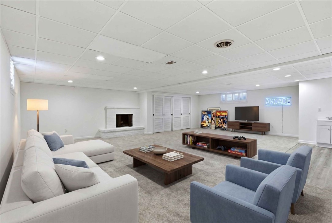 742 Cabin Hill Drive