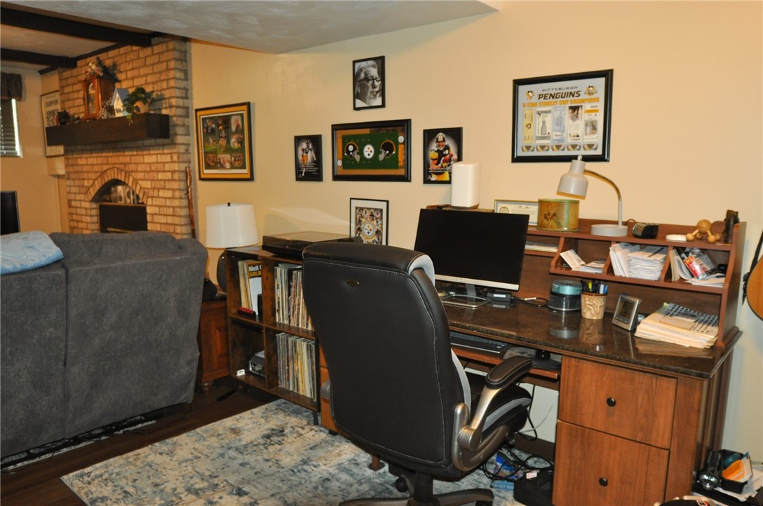 4048 Briarwood Dr.