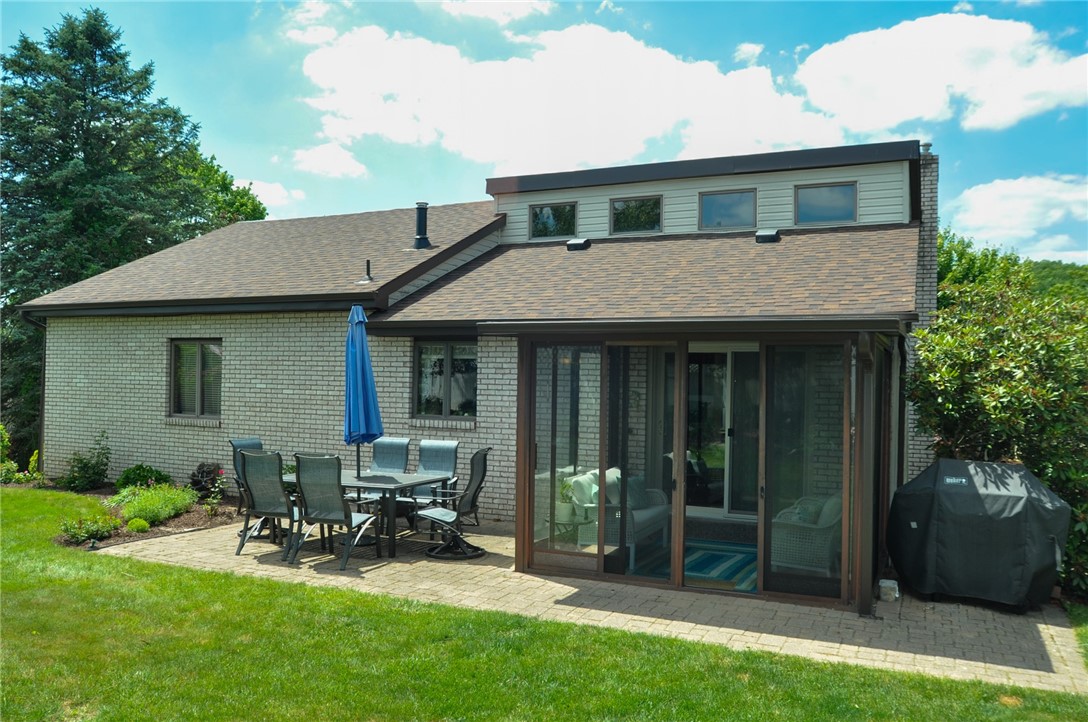 4048 Briarwood Dr.