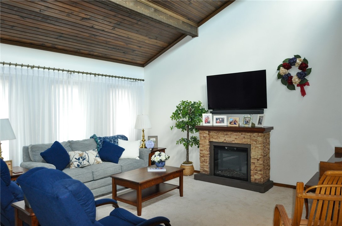4048 Briarwood Dr.