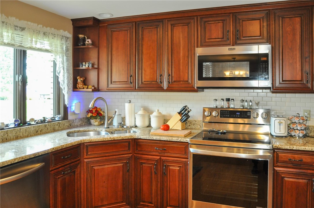 4048 Briarwood Dr.