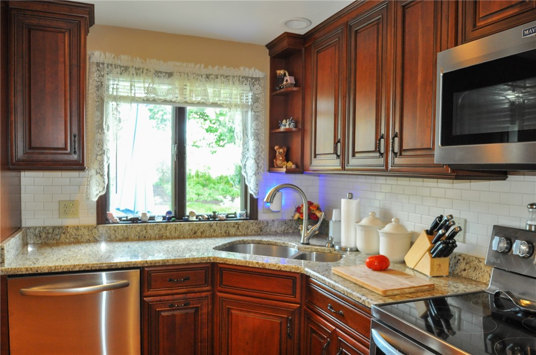 4048 Briarwood Dr.