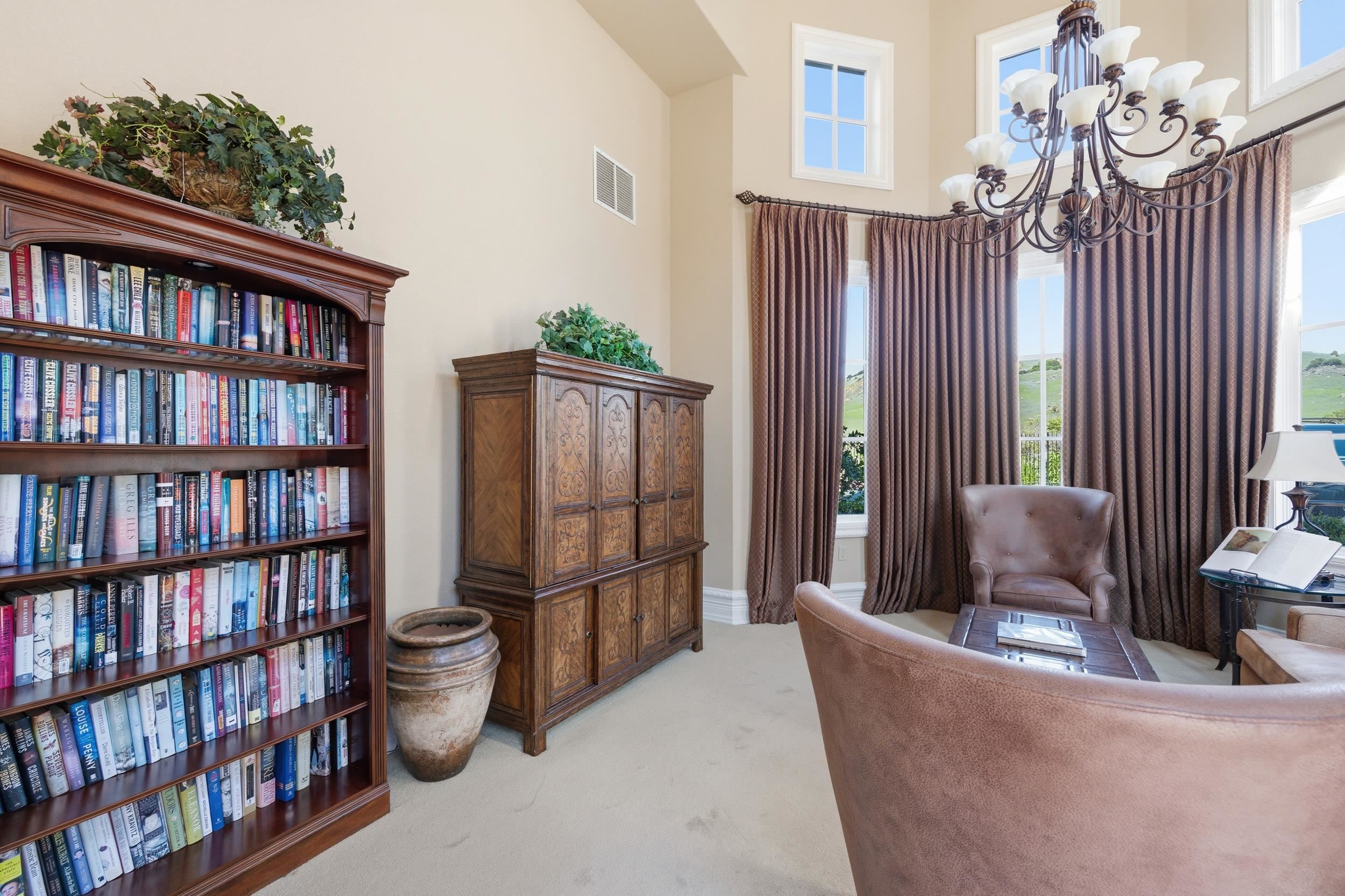1118 Waltz Ct
