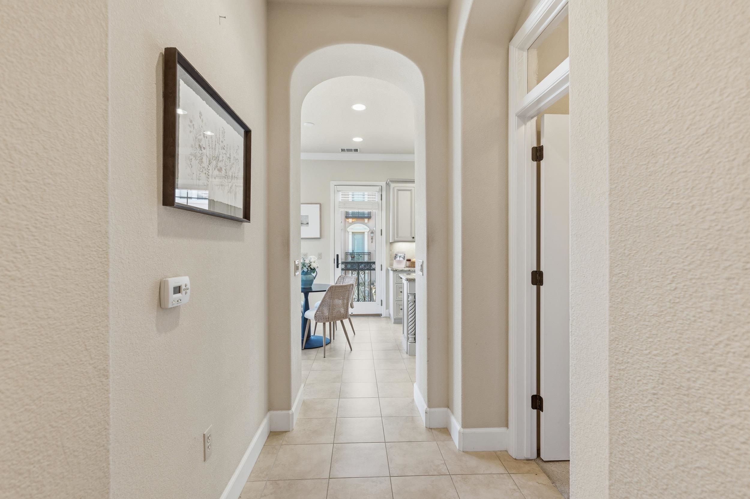 1118 Waltz Ct