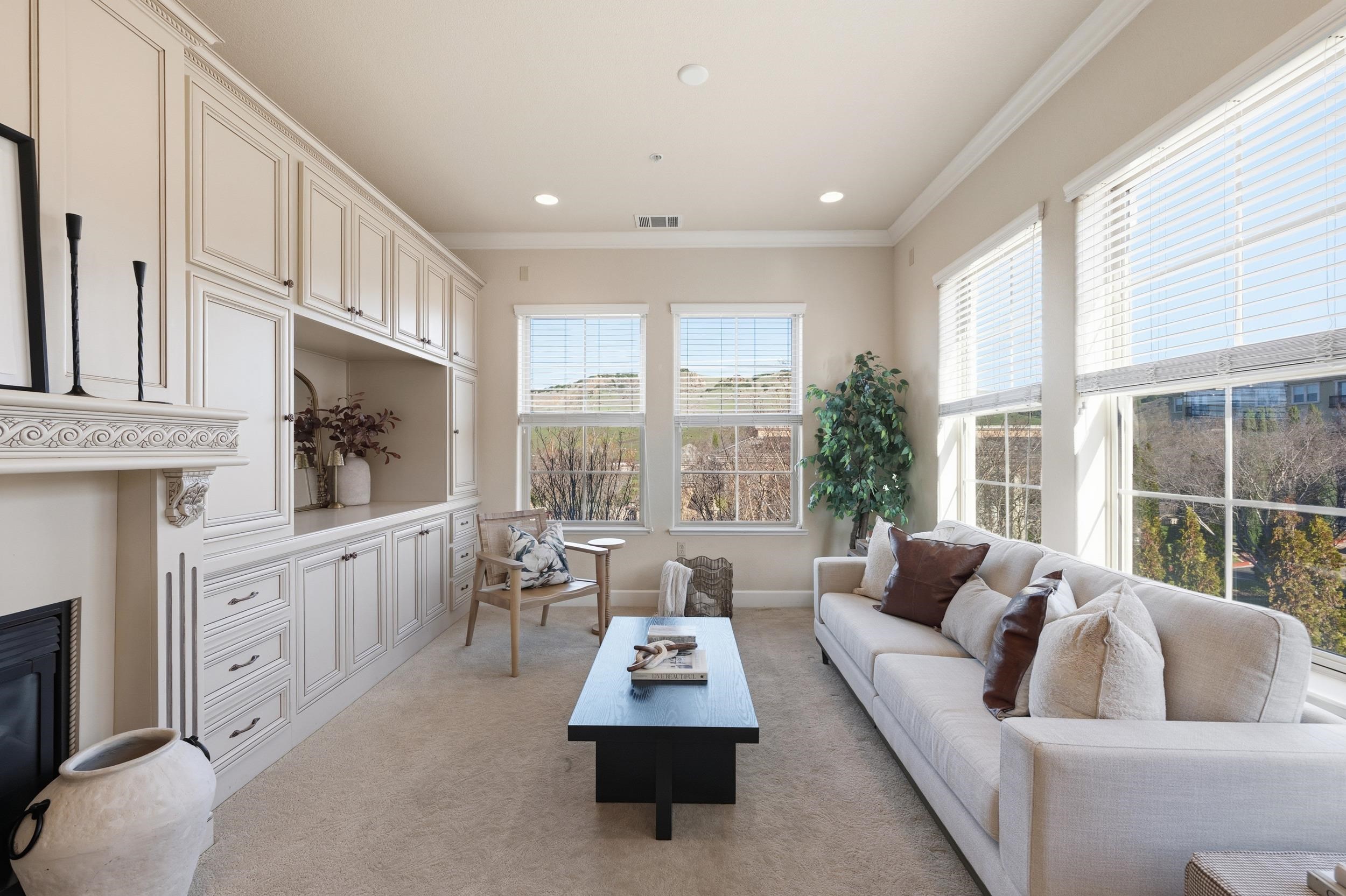 1118 Waltz Ct
