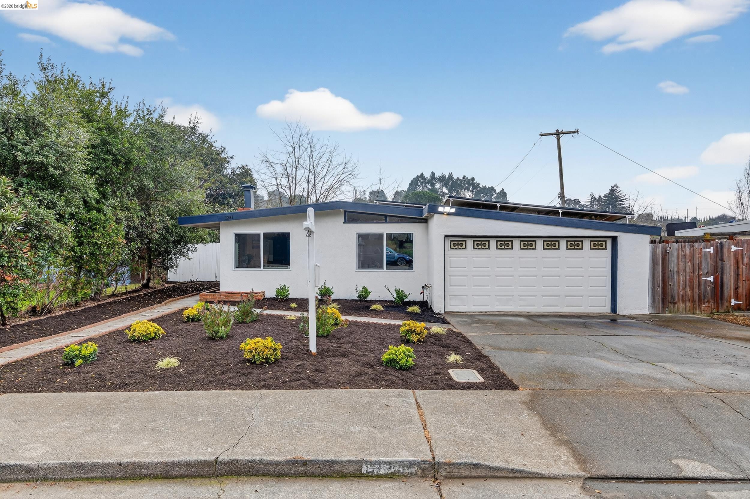1241 Coronel Ave