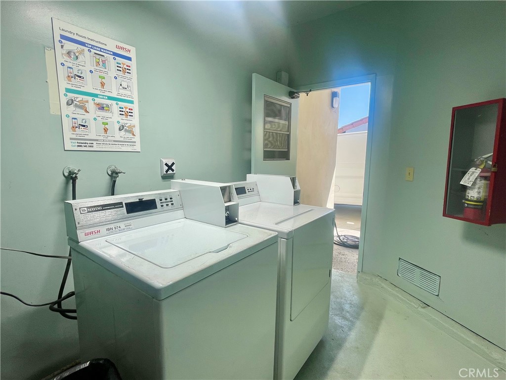 258 Avenida Victoria D