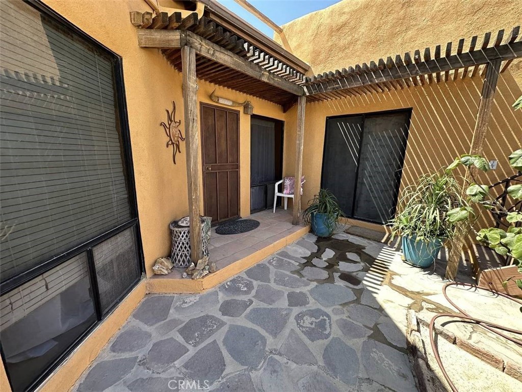 6250 Palos Verdes South