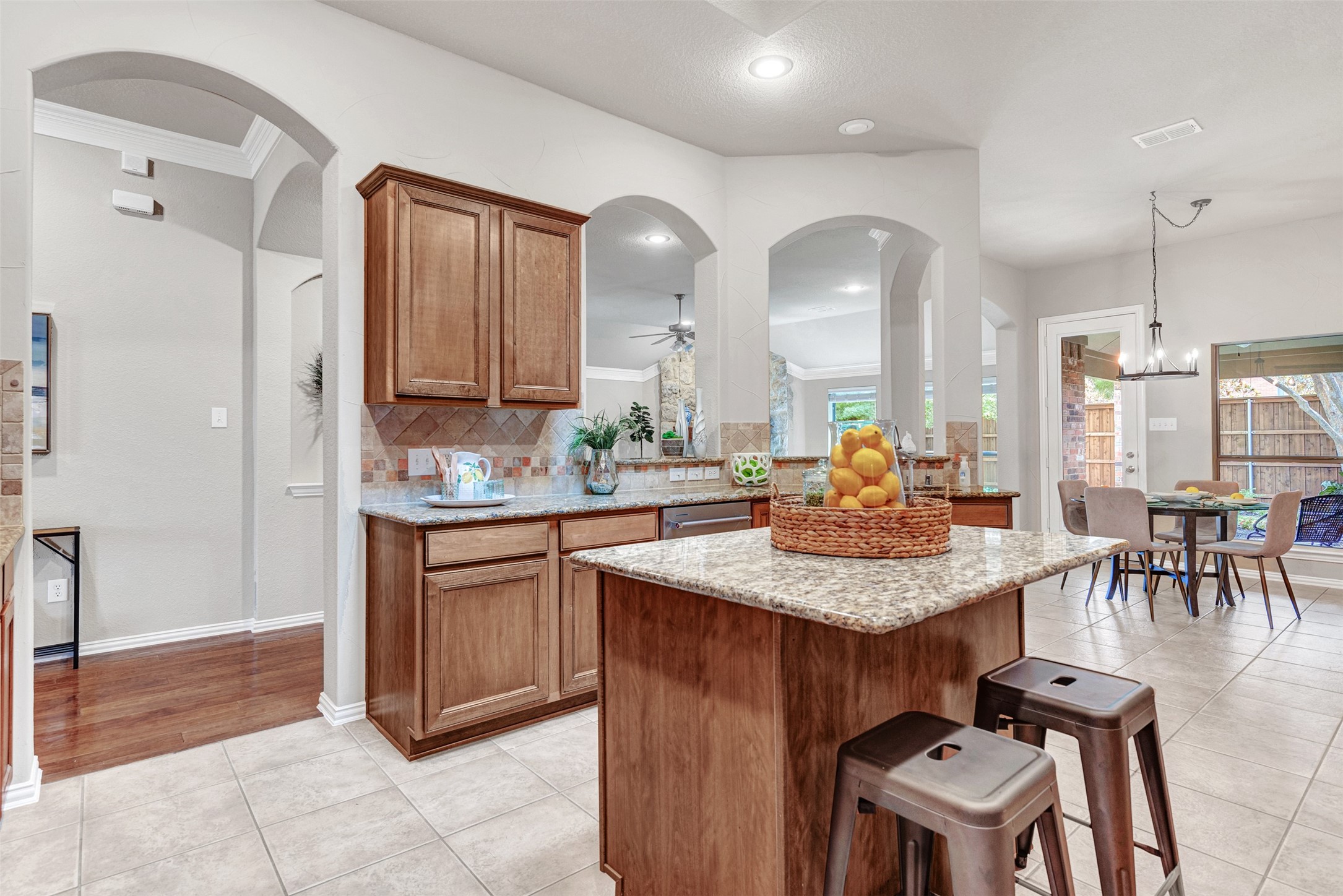 1722 Whispering Glen Drive