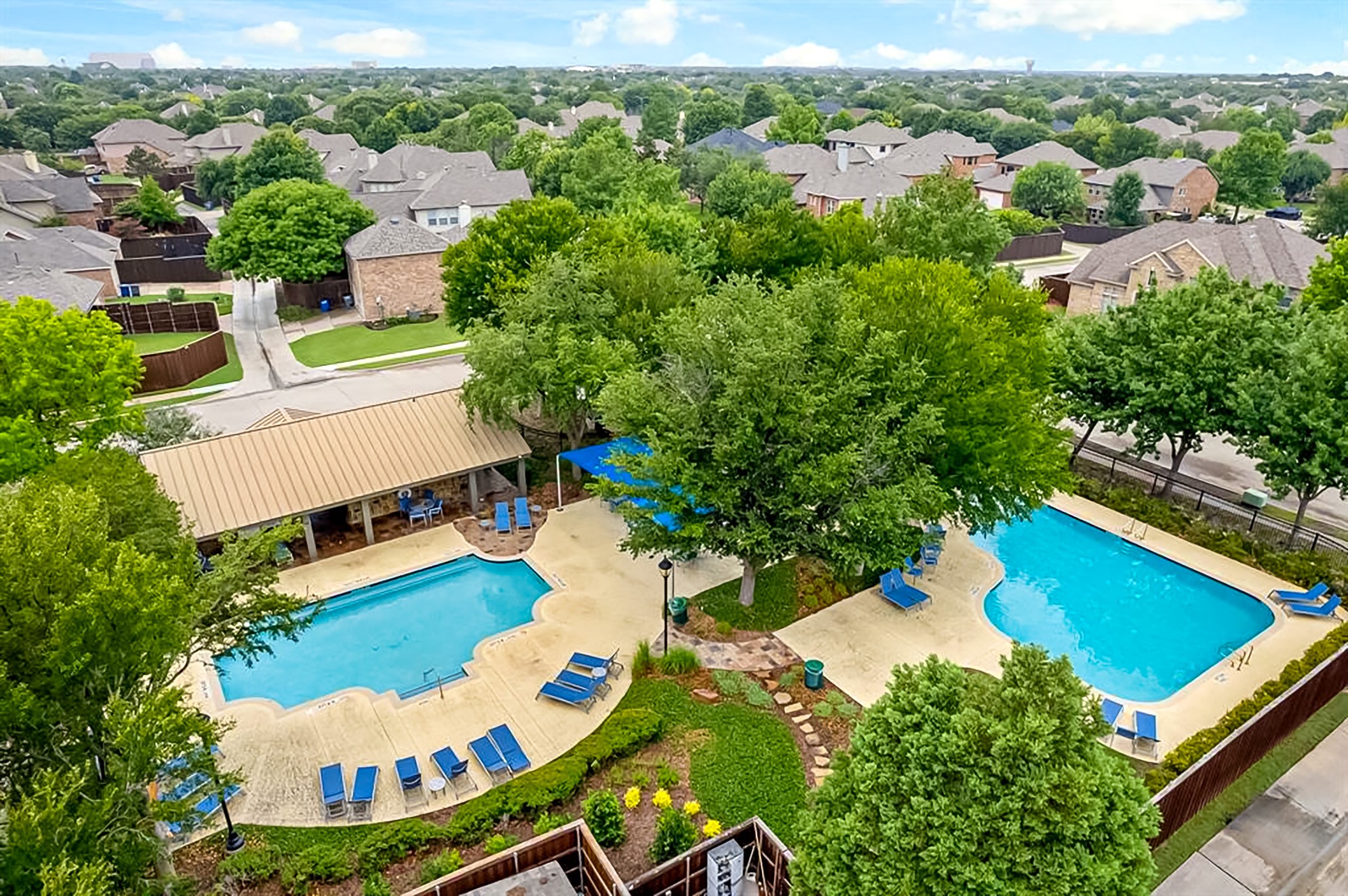 1722 Whispering Glen Drive