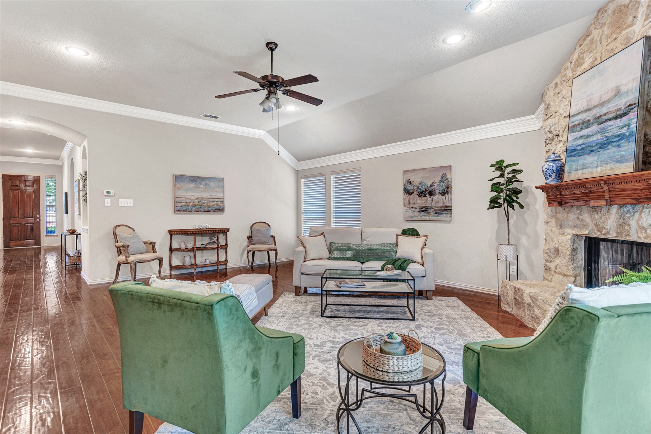 1722 Whispering Glen Drive