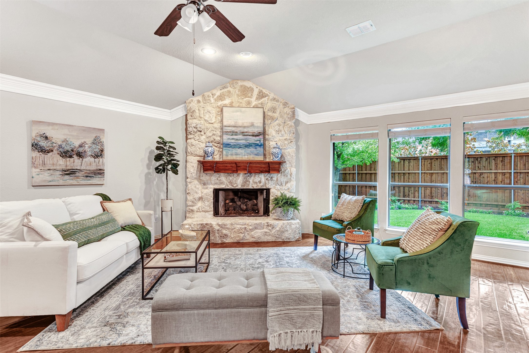 1722 Whispering Glen Drive