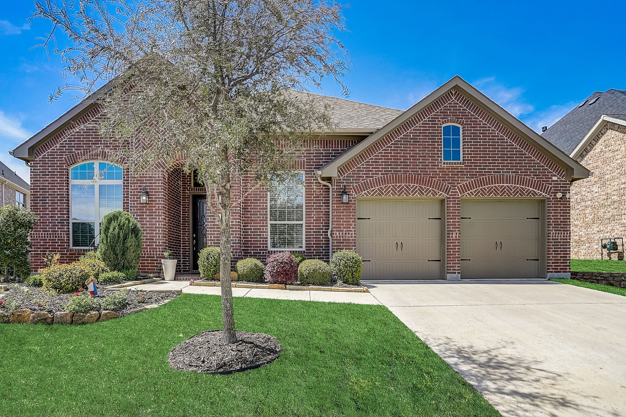9233 Pecan Woods Trail
