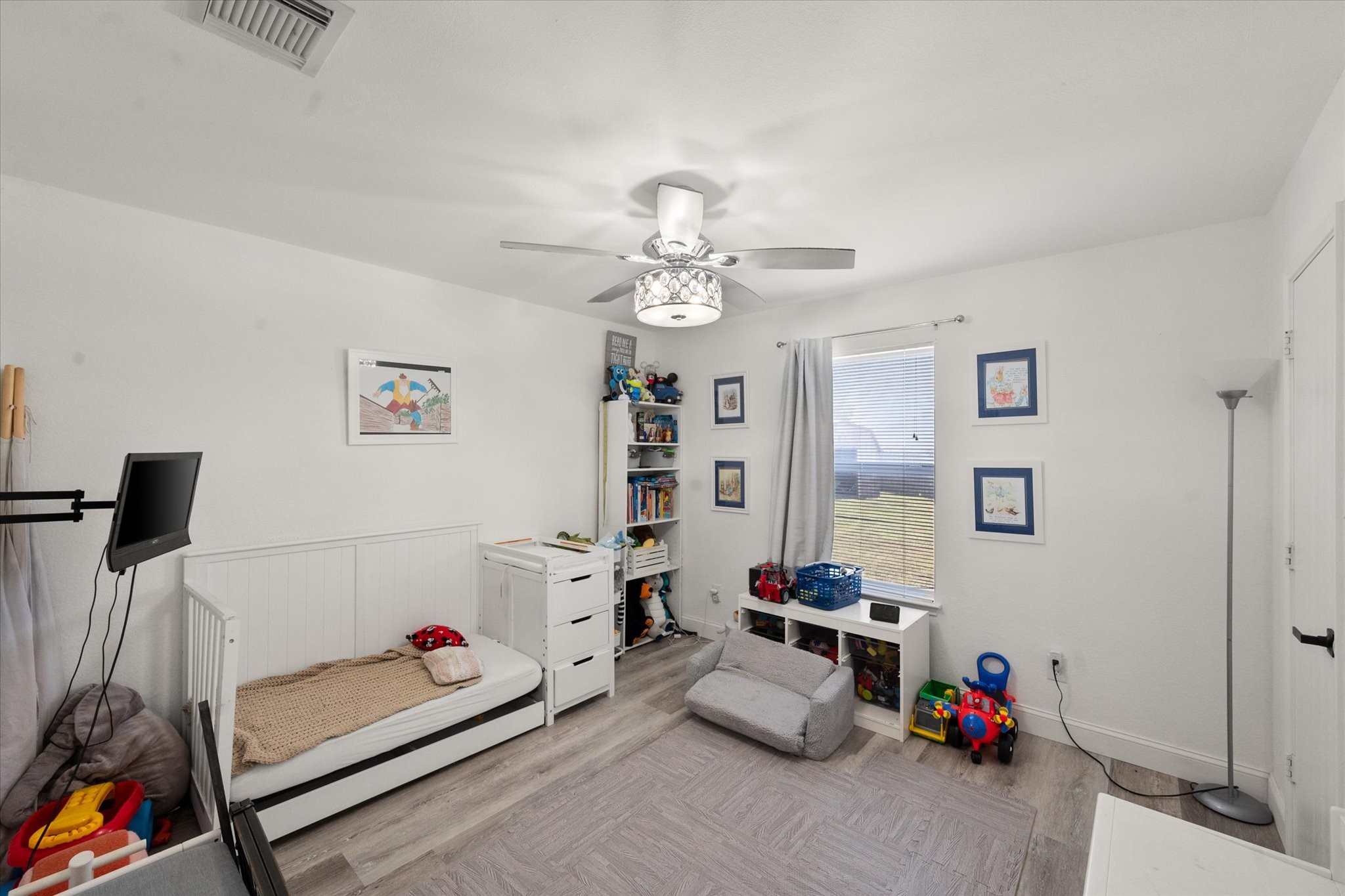 7027 Snowivy Court