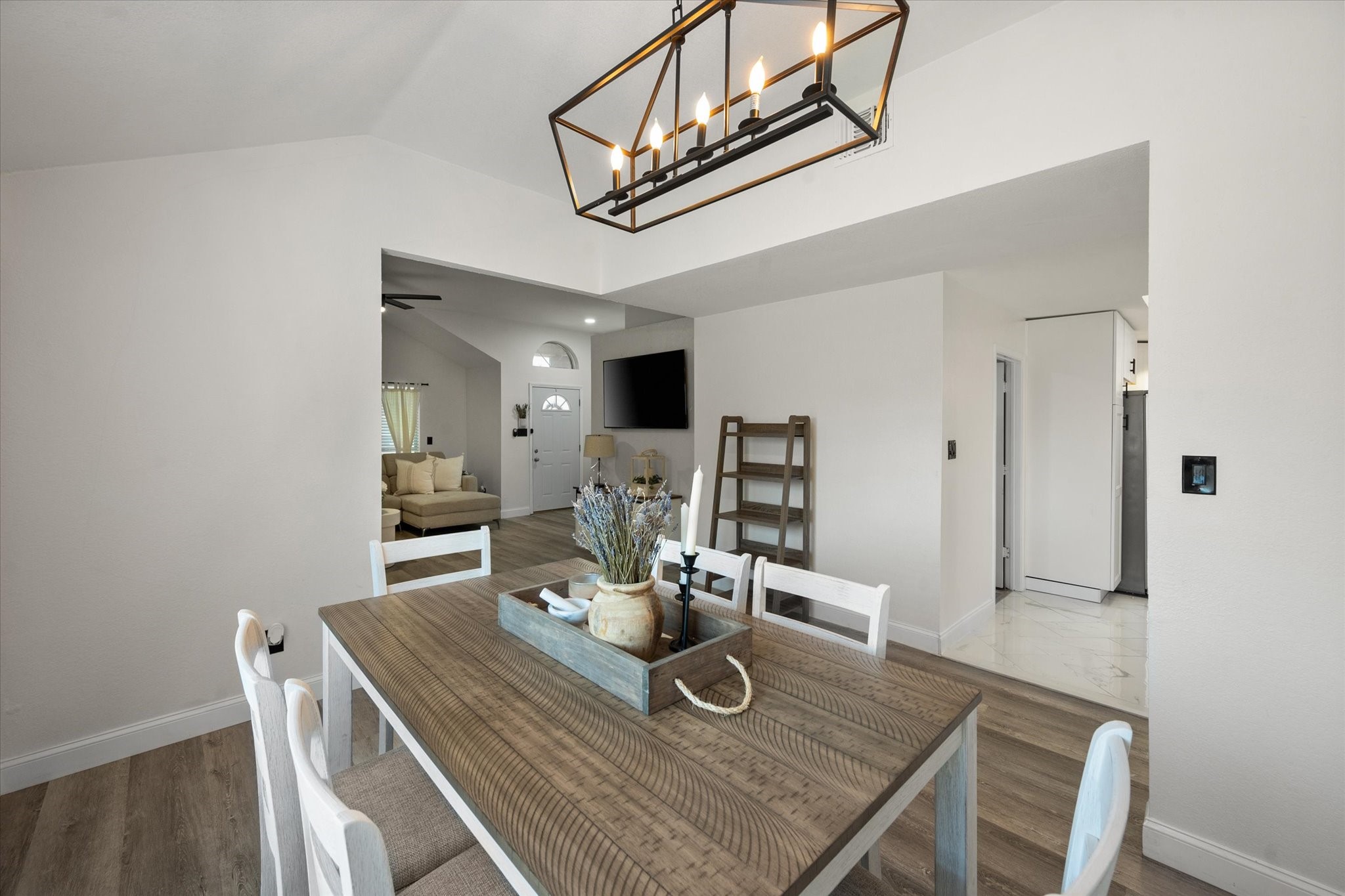7027 Snowivy Court