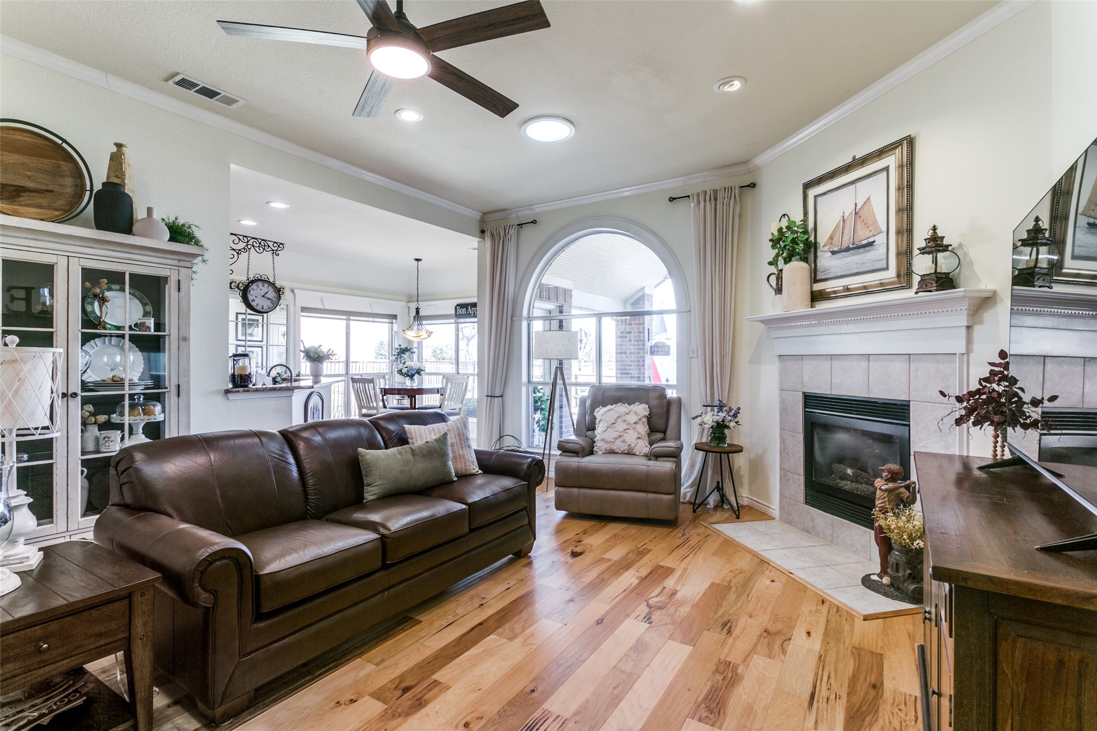 6821 Alderbrook Drive