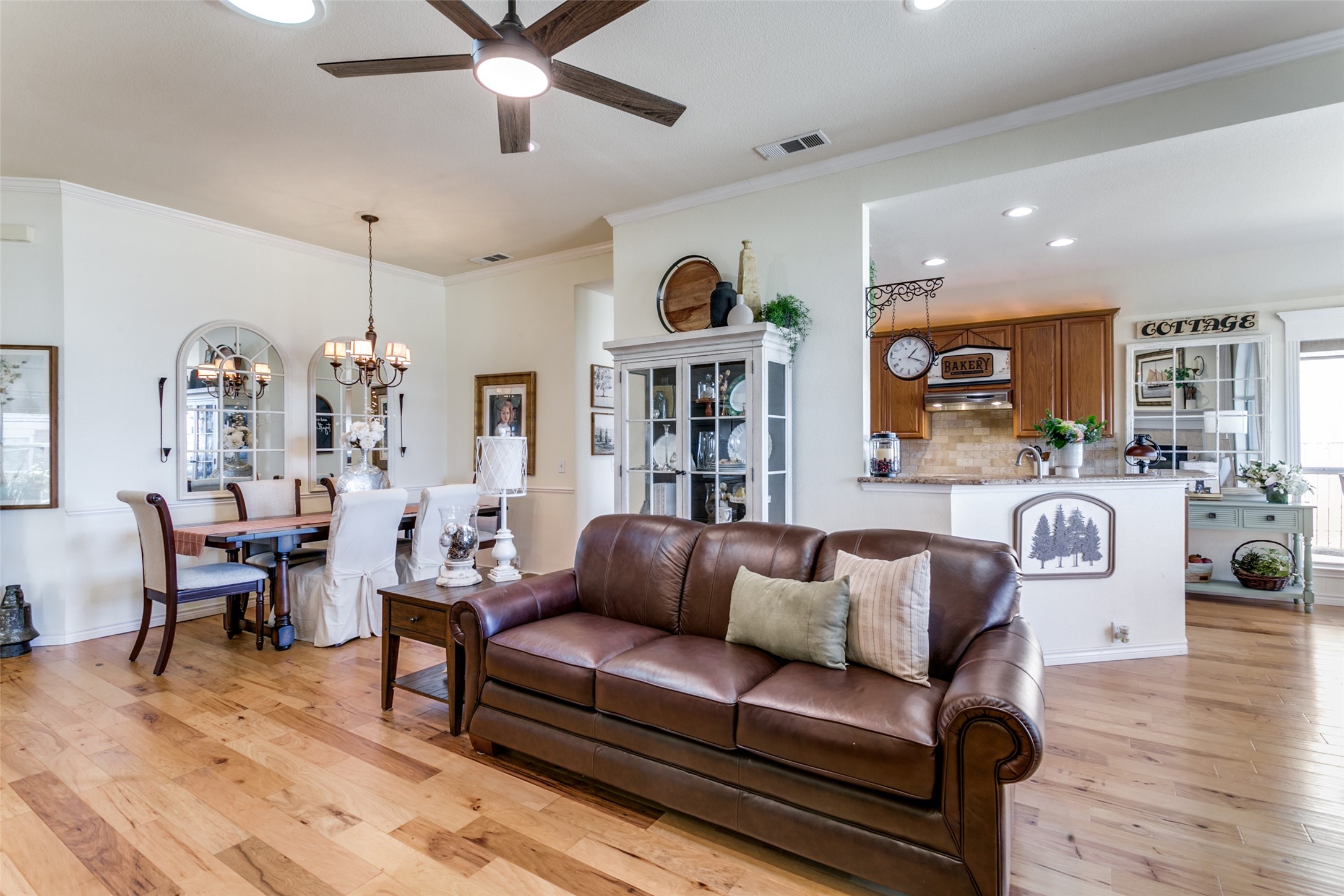 6821 Alderbrook Drive
