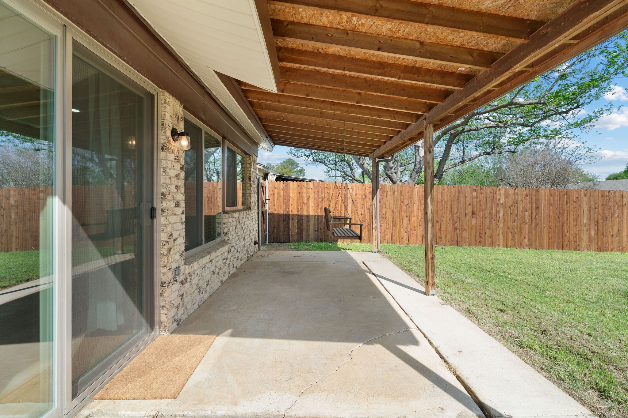 1512 Palisades Drive