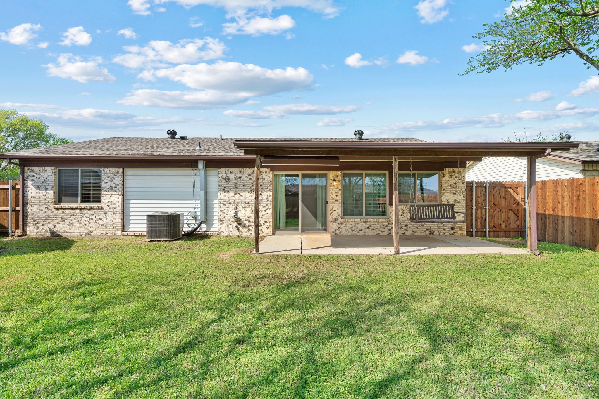 1512 Palisades Drive