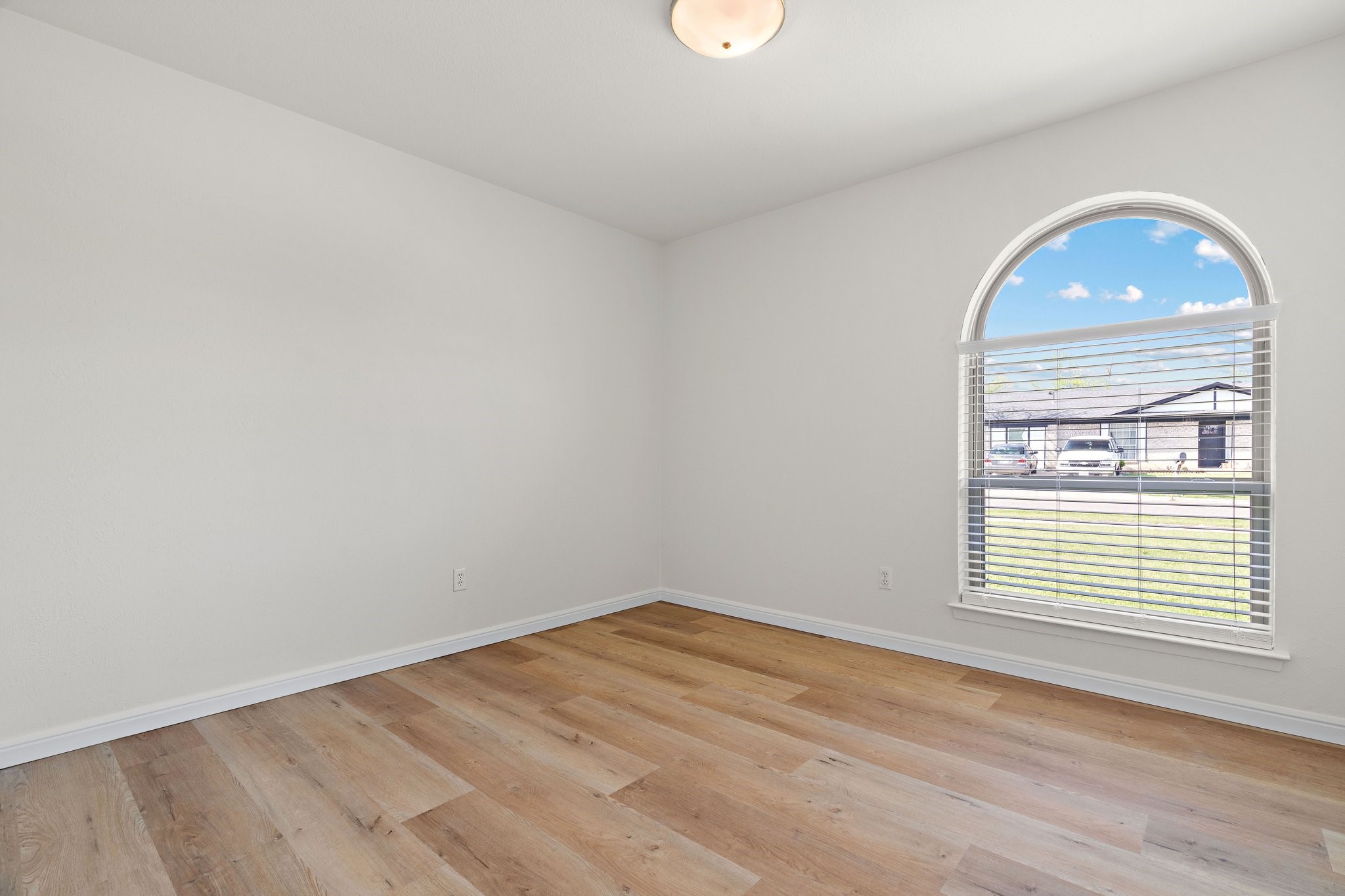 1512 Palisades Drive