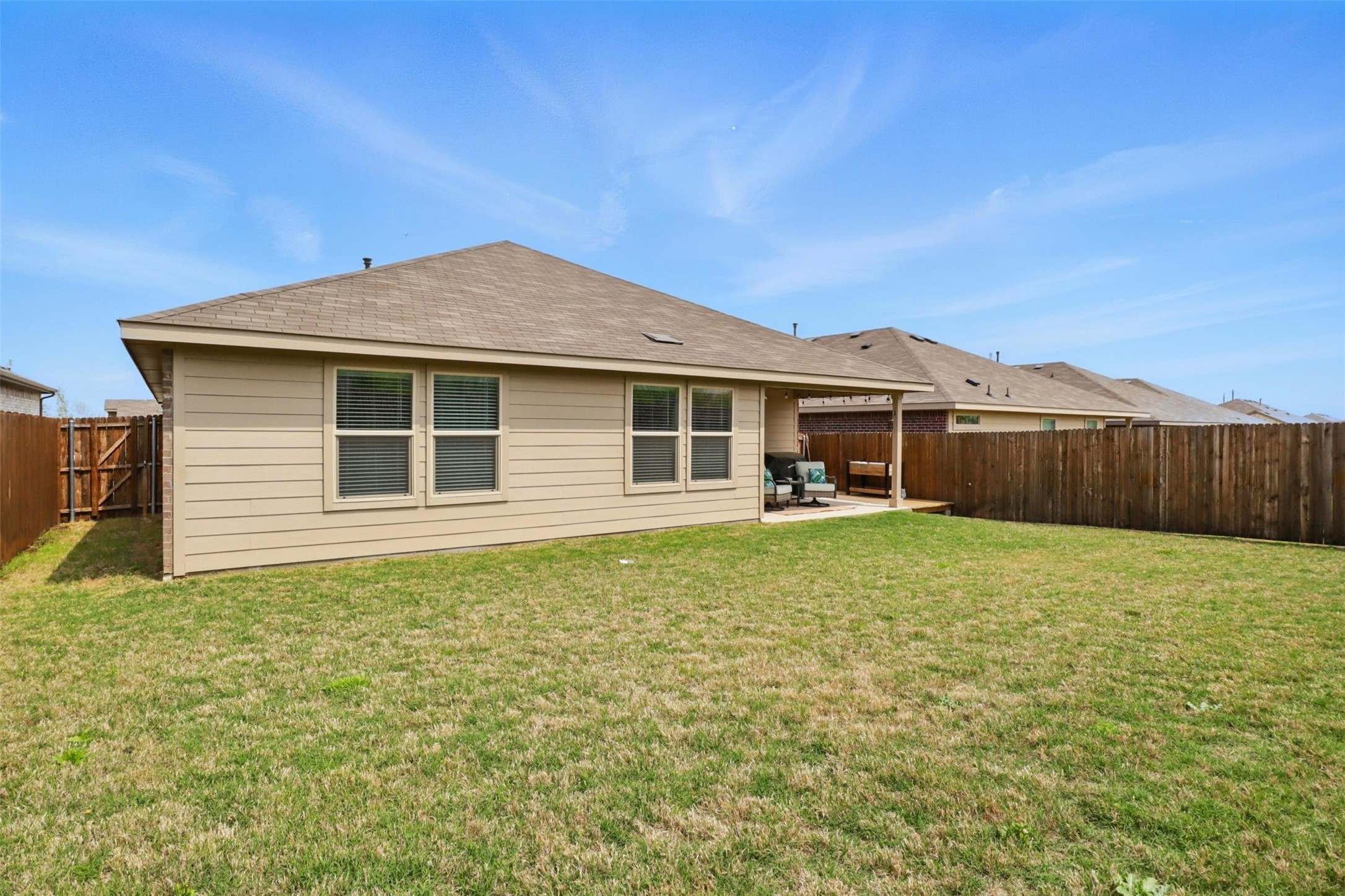 3613 Ridgeway Lane