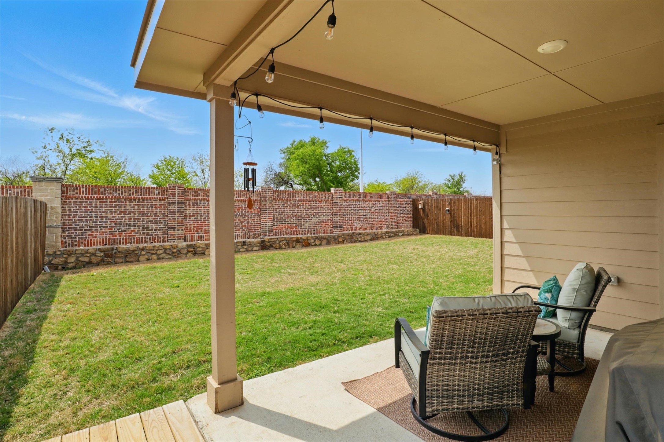 3613 Ridgeway Lane