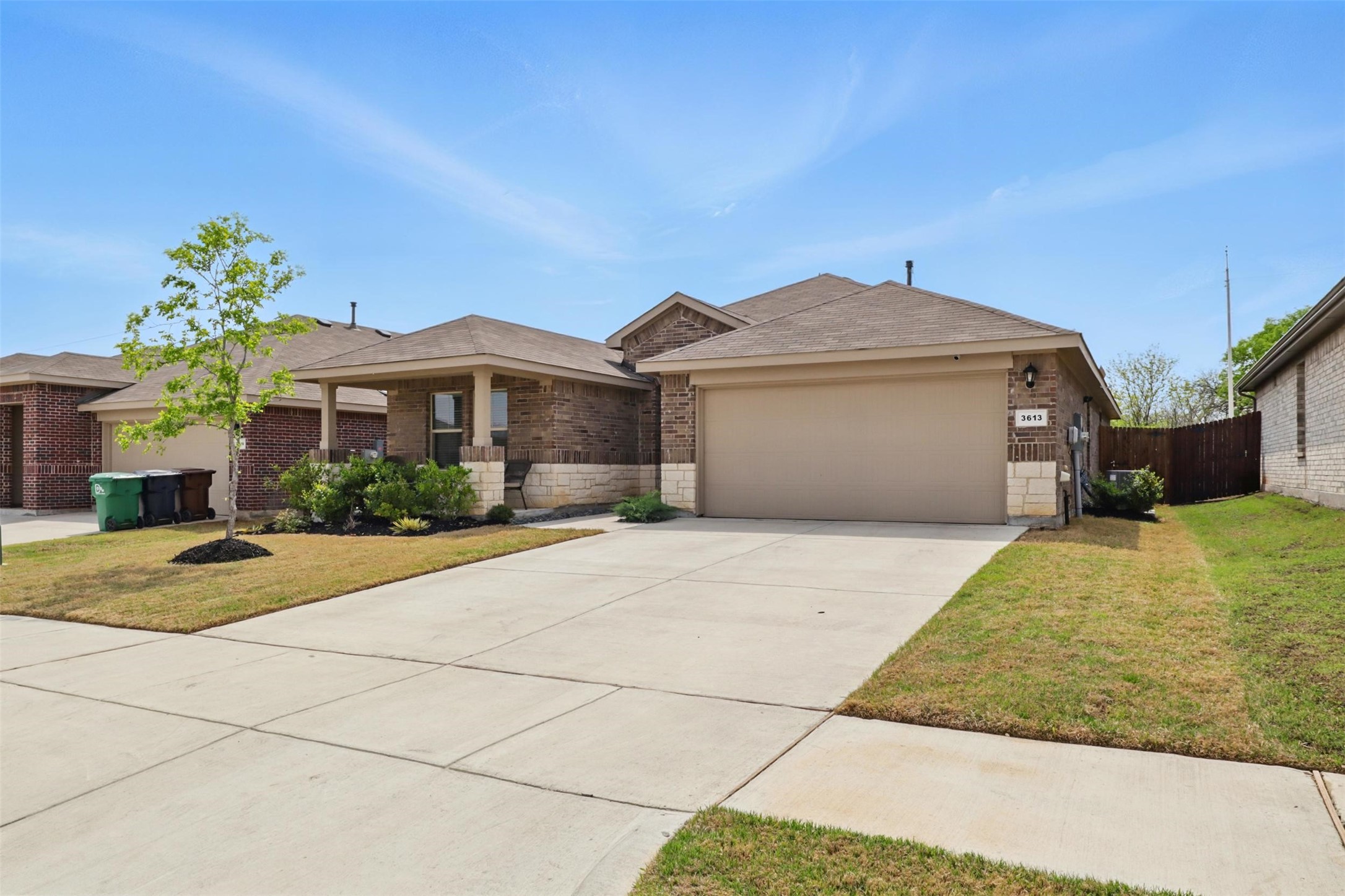 3613 Ridgeway Lane