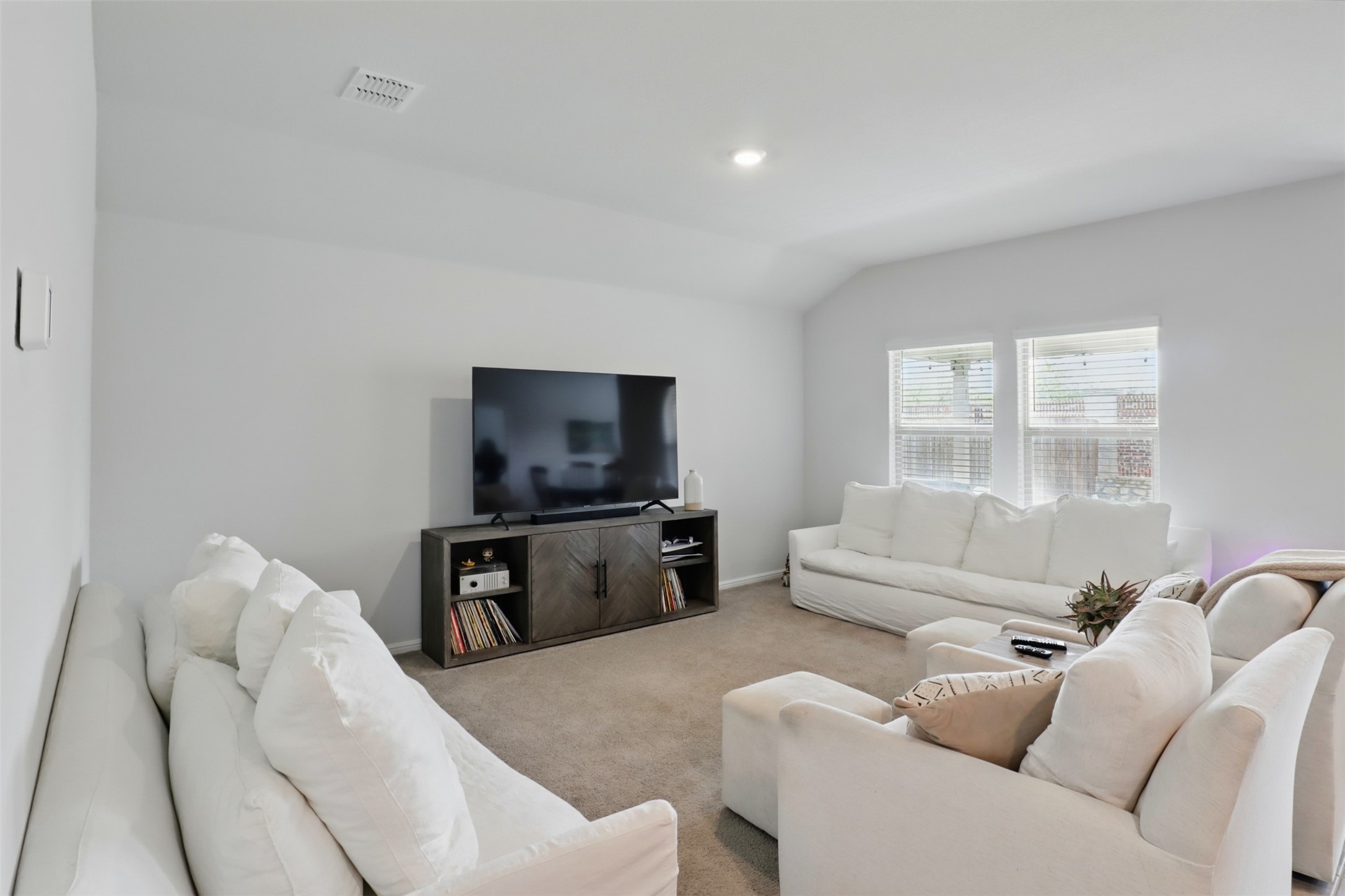 3613 Ridgeway Lane