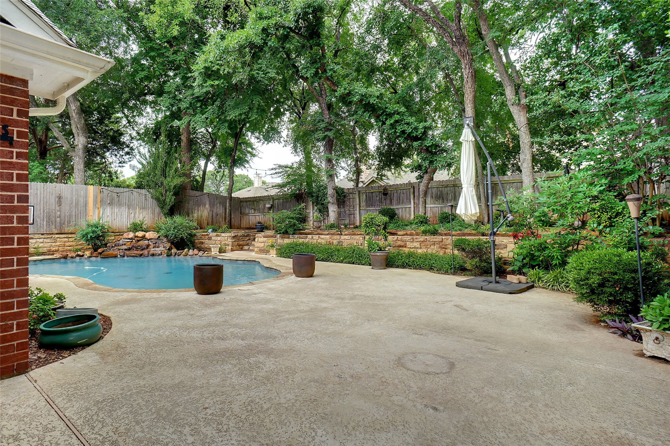 2217 Knoll Ridge Drive