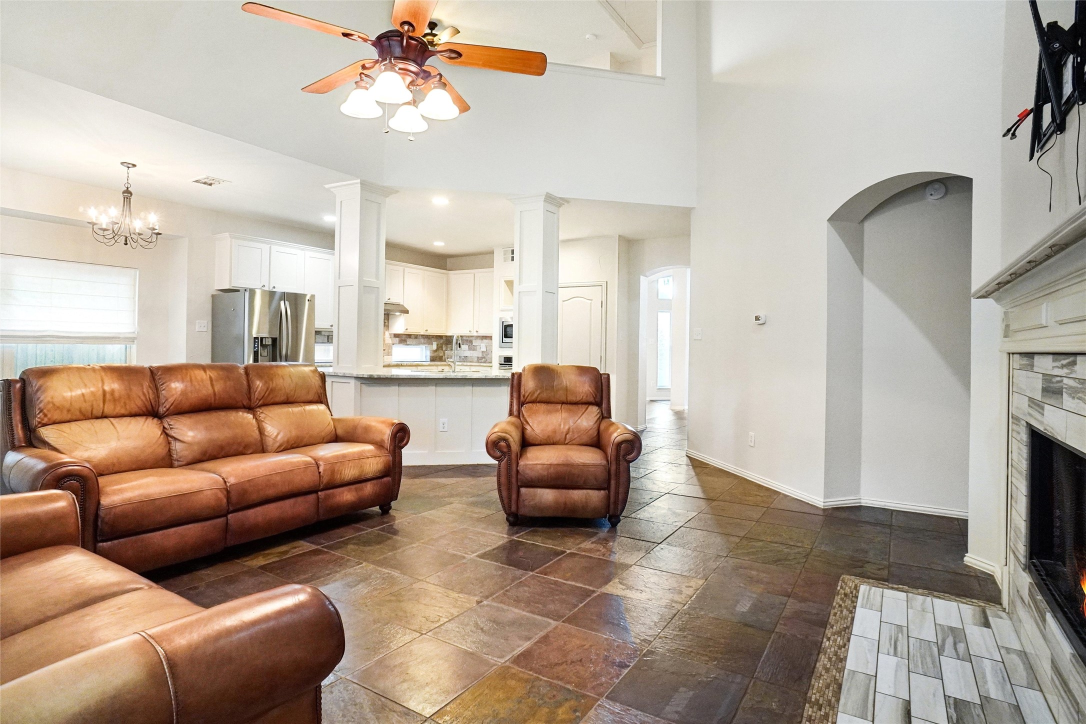 2217 Knoll Ridge Drive