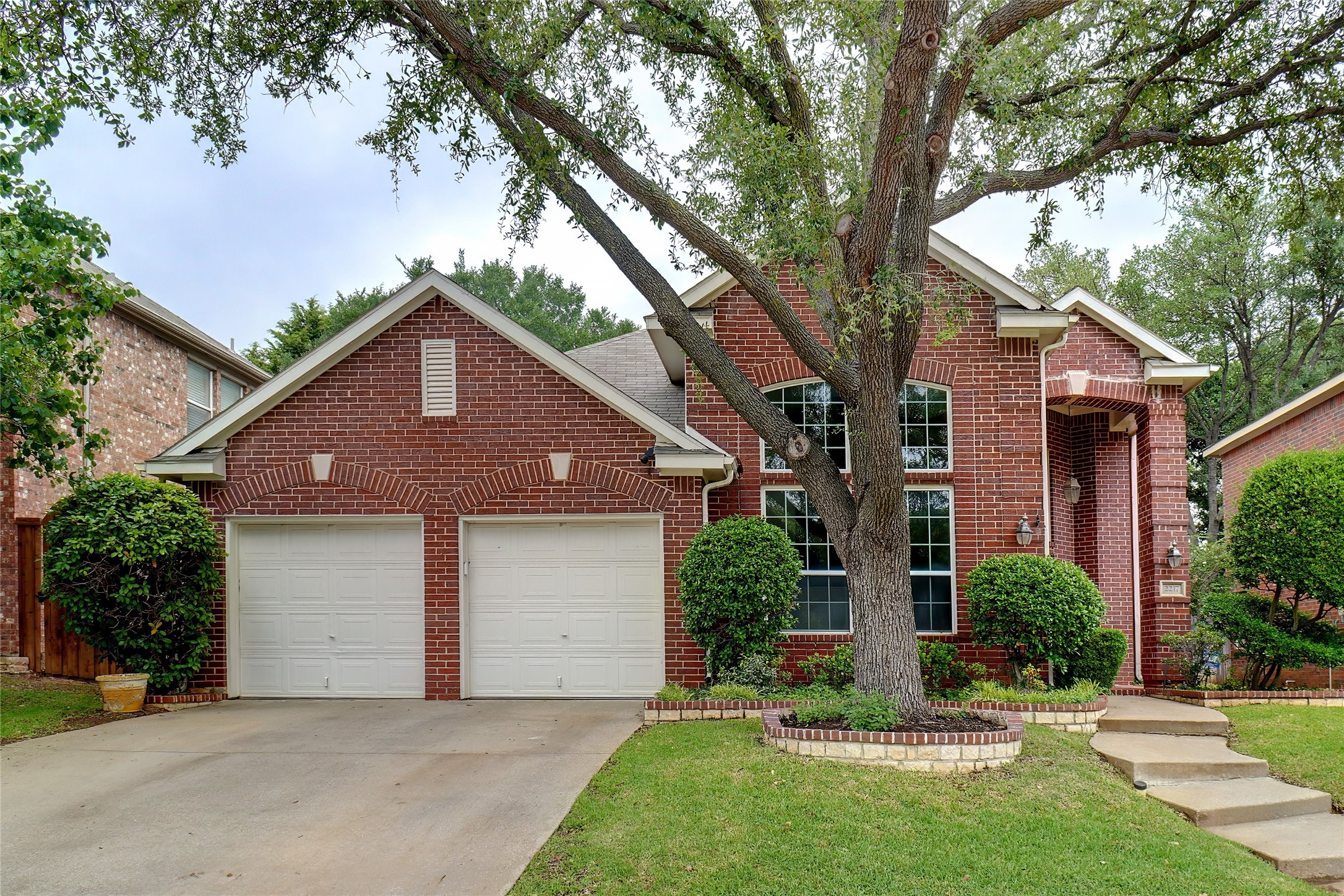 2217 Knoll Ridge Drive