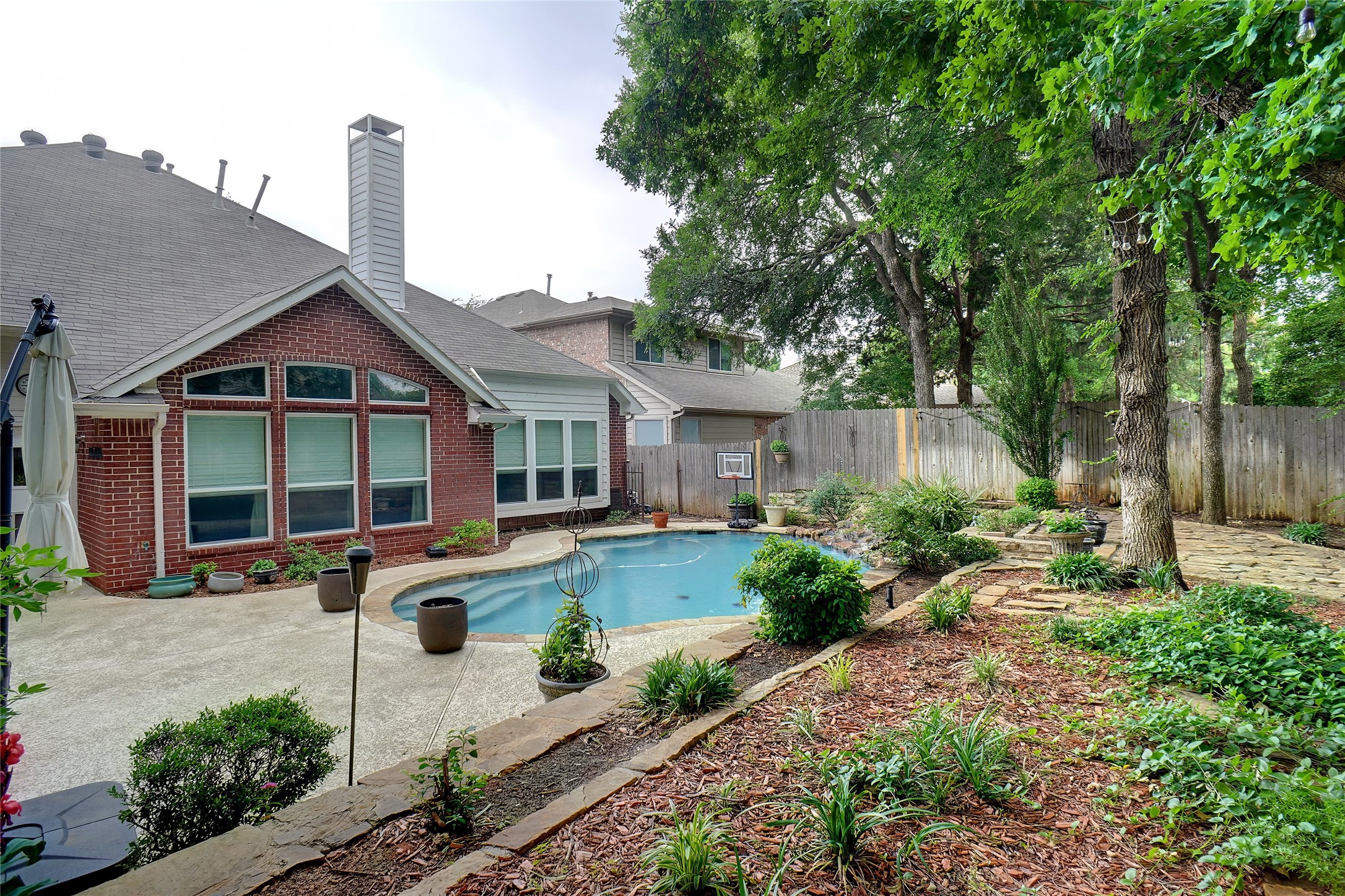 2217 Knoll Ridge Drive