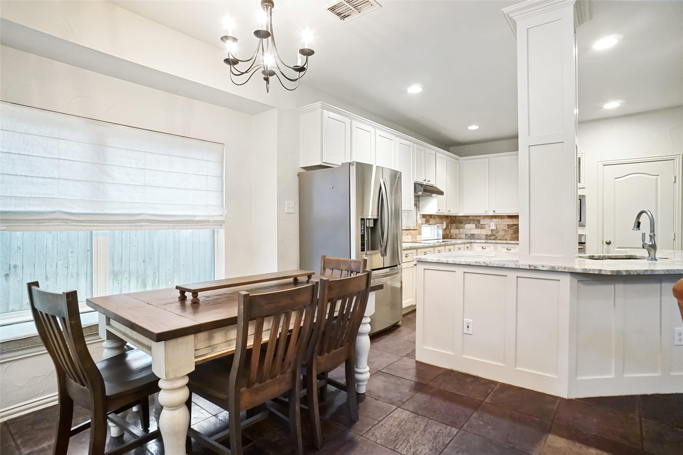 2217 Knoll Ridge Drive