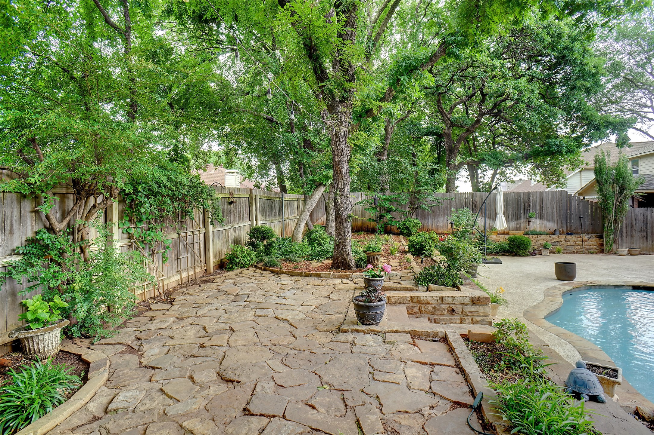 2217 Knoll Ridge Drive
